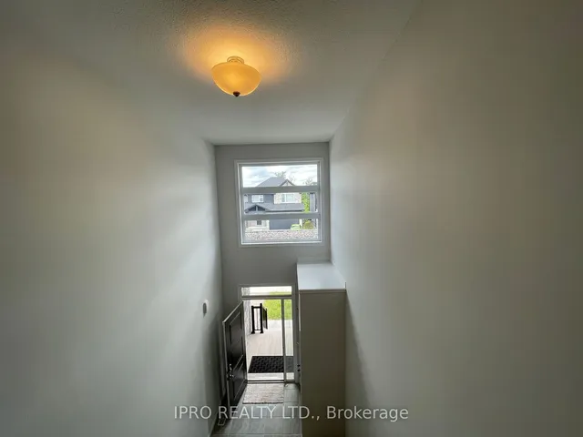 Additional image 27 of 516 Doonwoods Cres