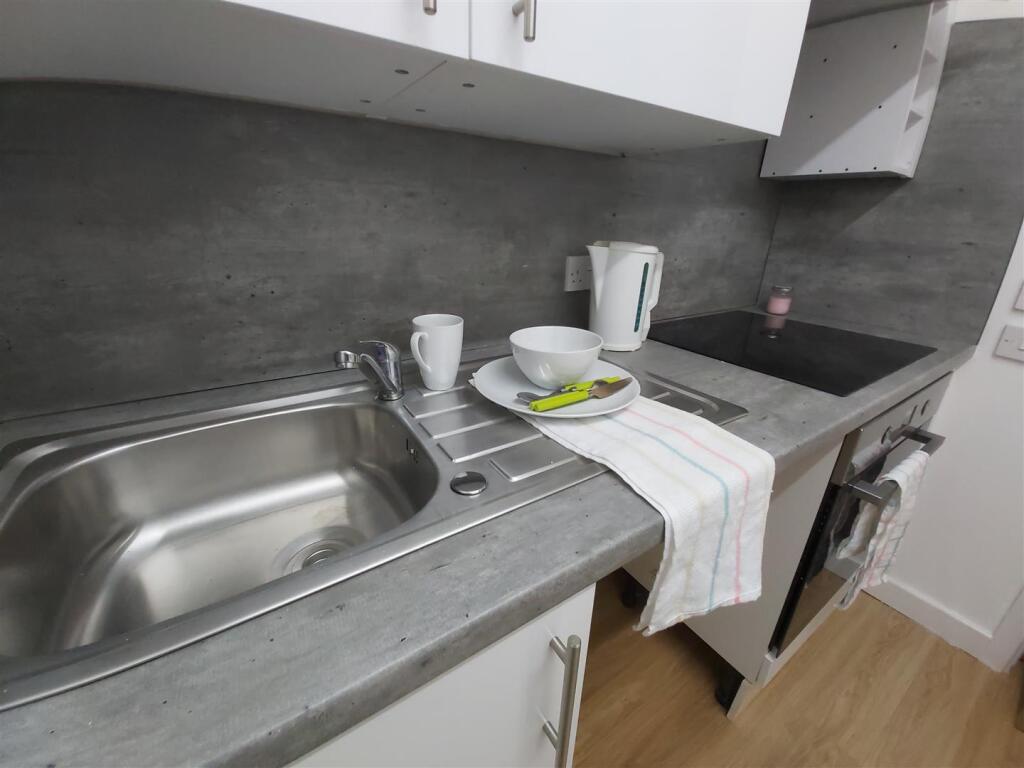 Additional image 8 of Alton Road