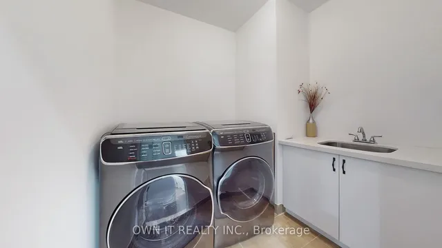 Additional image 35 of 74 Merlin St