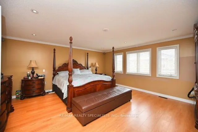 Additional image 24 of 5 SUMMERSHADE St