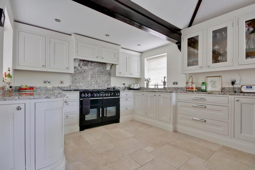 Additional image 8 of Salisbury Road, Winkton, Christchurch, BH23