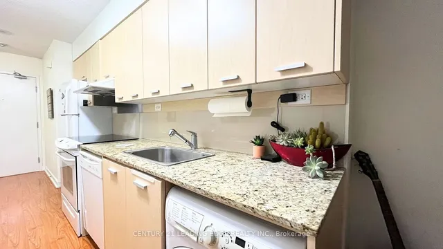 Additional image 12 of 33 Singer Crt Unit 308