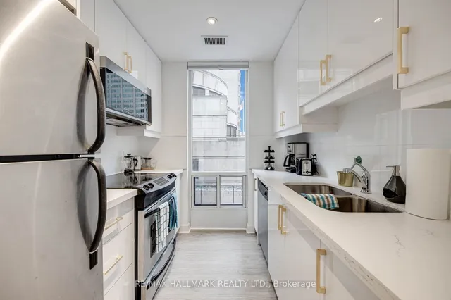 Additional image 2 of 85 Bloor St Unit 402