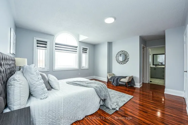 Additional image 21 of 92 Softneedle Ave