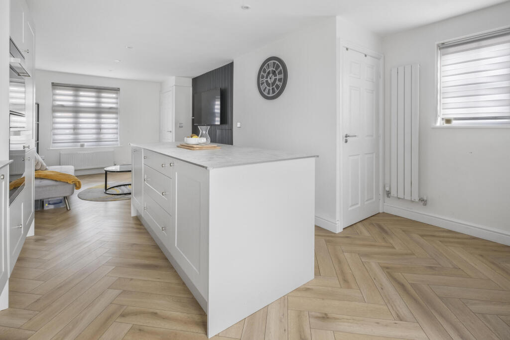 Additional image 9 of Iron Way, Bromsgrove. B60