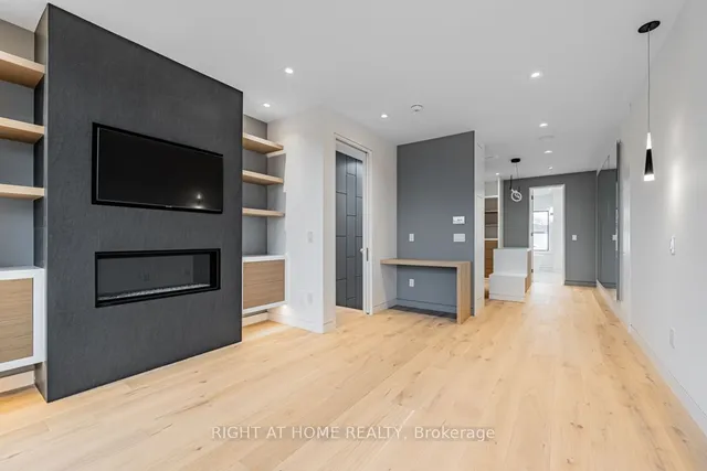 Additional image 16 of 677 Huron St