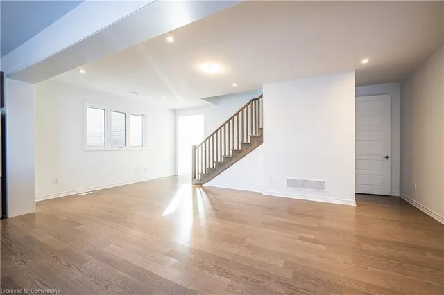 Additional image 8 of 31 Forestwalk Street St