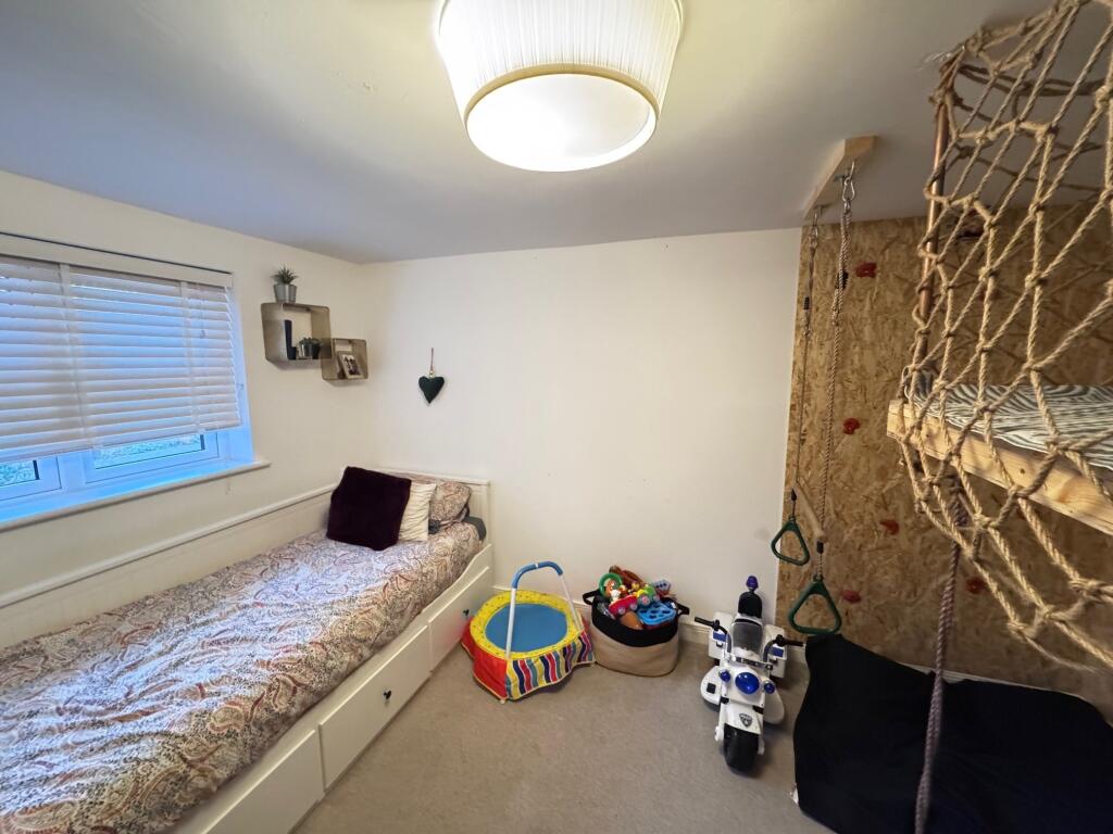 Additional image 9 of Gore Road