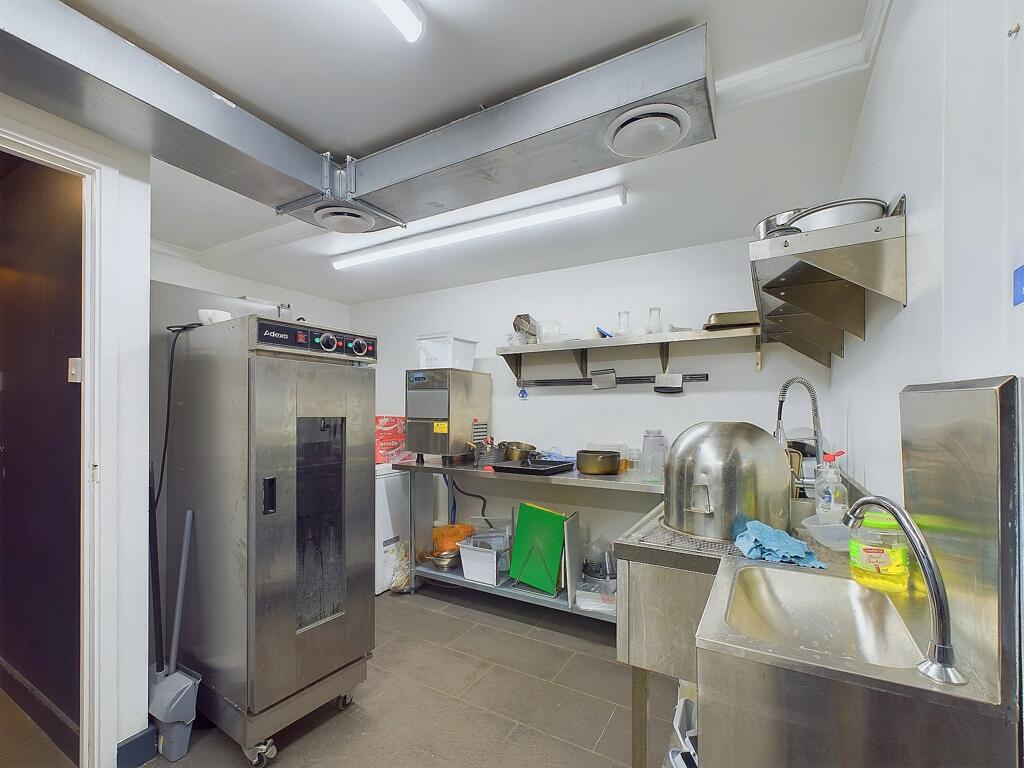 Additional image 18 of 116 & 116a Church Road, Hove, East Sussex, BN3 2EA