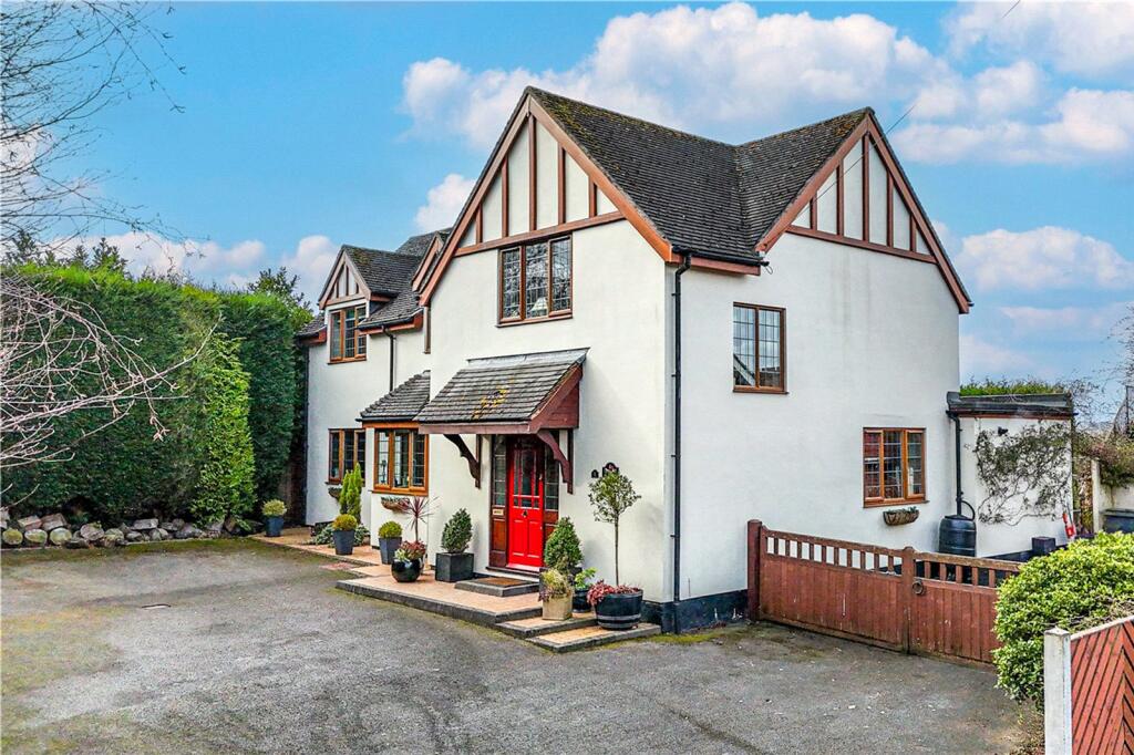 Wilnecote House Drive, Wilnecote, Tamworth, Staffordshire, B77