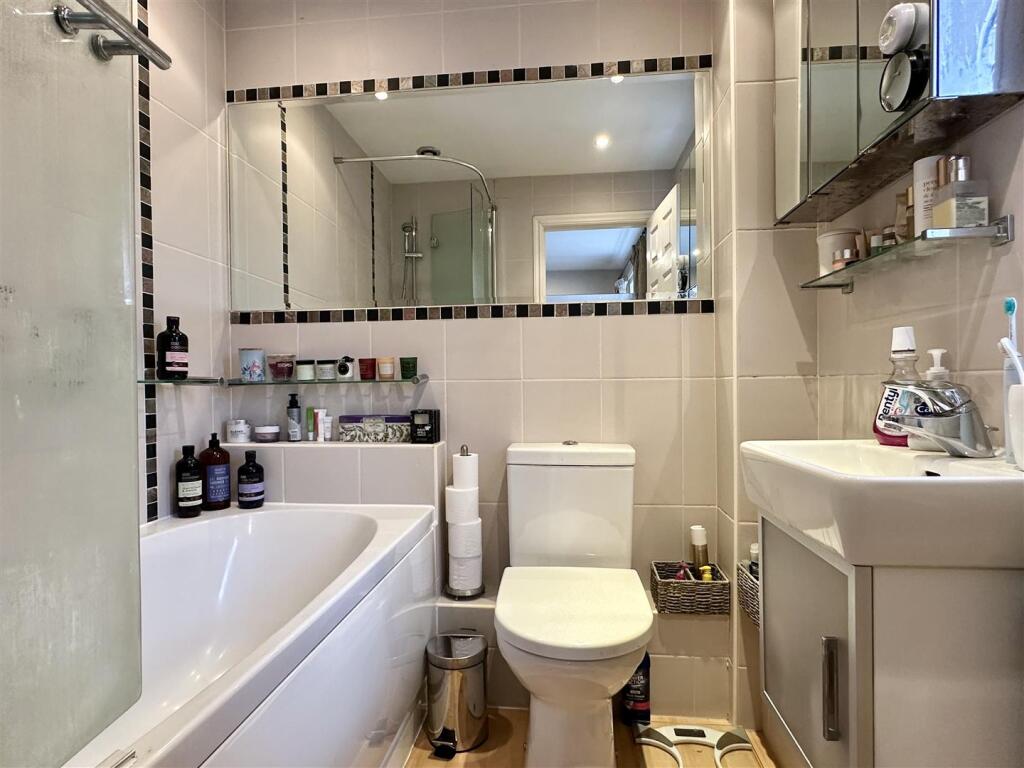 Additional image 18 of Johns Close, Studley