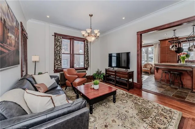 Additional image 11 of 33 Roland St