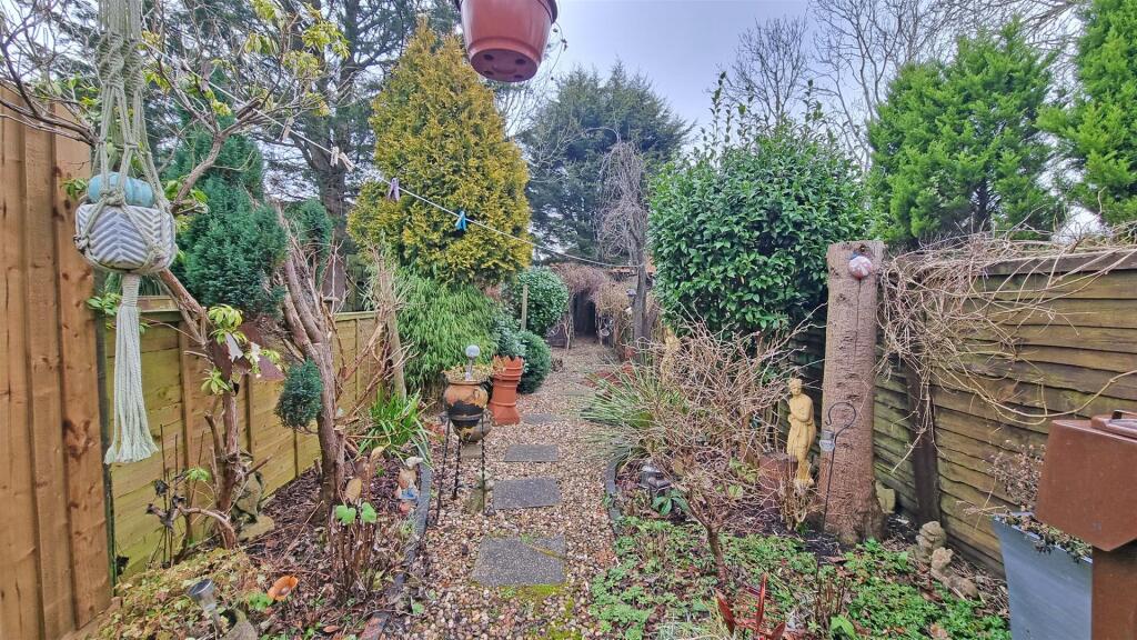 Additional image 9 of Alcester Road, Hollywood