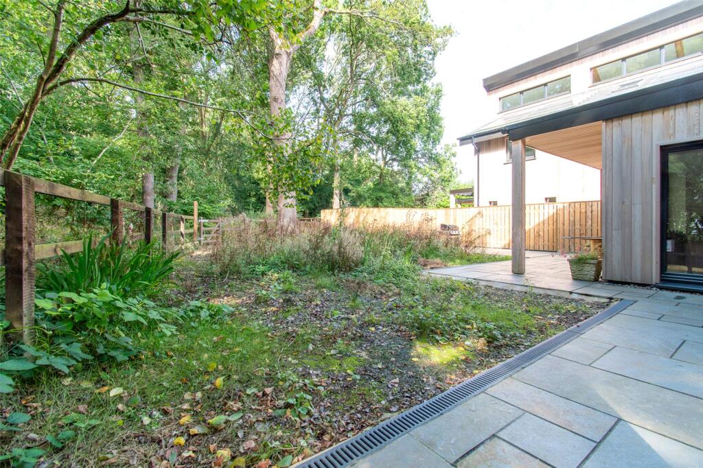 Additional image 35 of Park Street Lane, Park Street, St. Albans, Hertfordshire, AL2