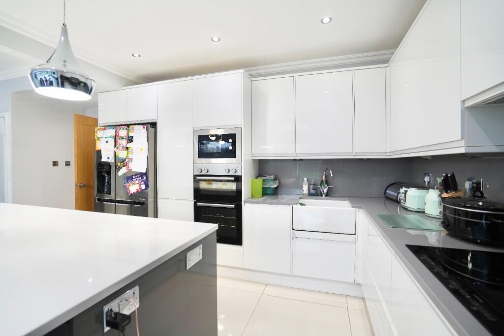 Additional image 5 of Napsbury Lane, St. Albans, Hertfordshire, AL1