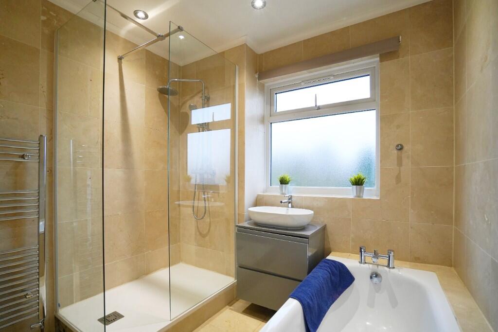 Additional image 21 of Napsbury Lane, St. Albans, Hertfordshire, AL1