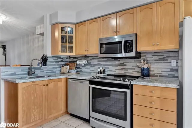 Additional image 7 of 3480 Upper Middle Rd Unit 17