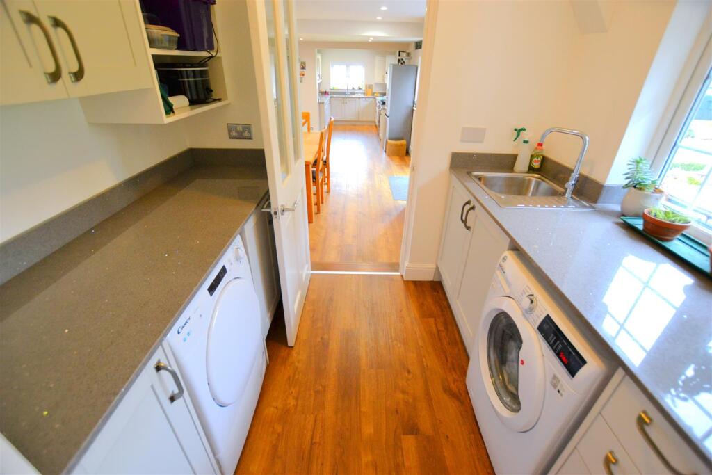 Additional image 17 of Woodside Green, Will Hill, Essendon