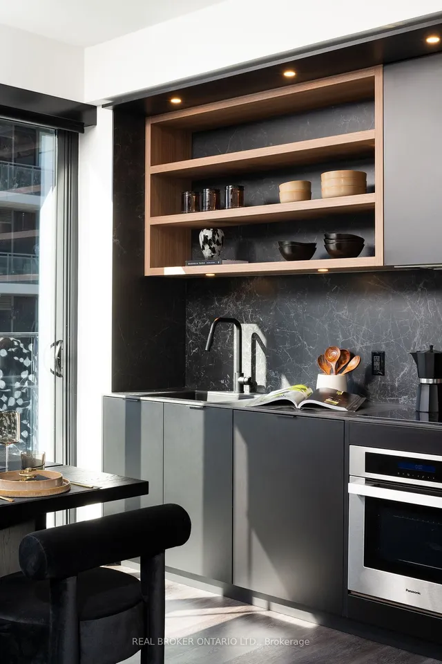 Additional image 27 of 55 Charles St Unit 2206