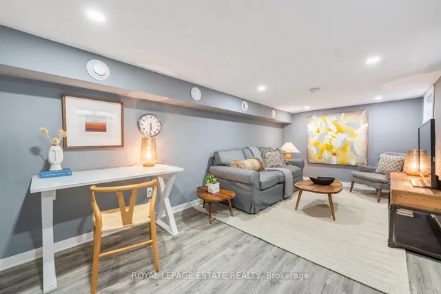 Additional image 20 of 13 Mystic Ave