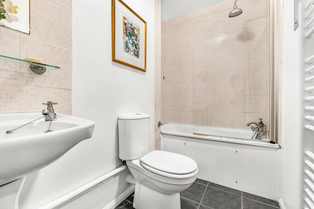 Additional image 7 of Bromley Road, Beckenham, BR3