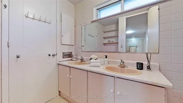 Additional image 17 of 16 Kingslake Rd