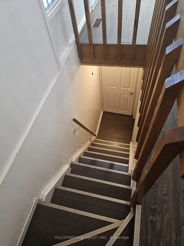 Additional image 10 of 26 FLOWERTOWN Ave