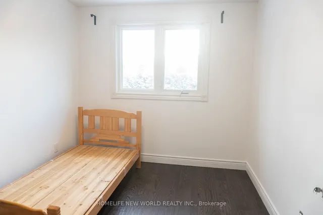 Additional image 16 of 122 Bushmills Sq