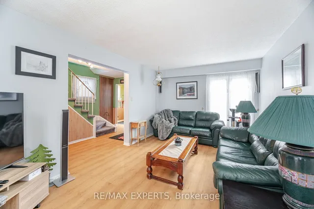 Additional image 9 of 28 Traverston Crt