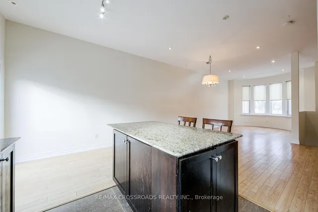 Additional image 13 of 114 Tisdale Ave