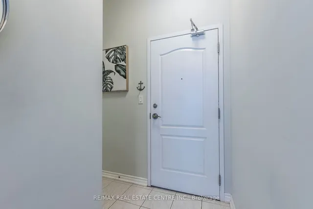 Additional image 15 of 5327 Upper Middle Rd Unit 108