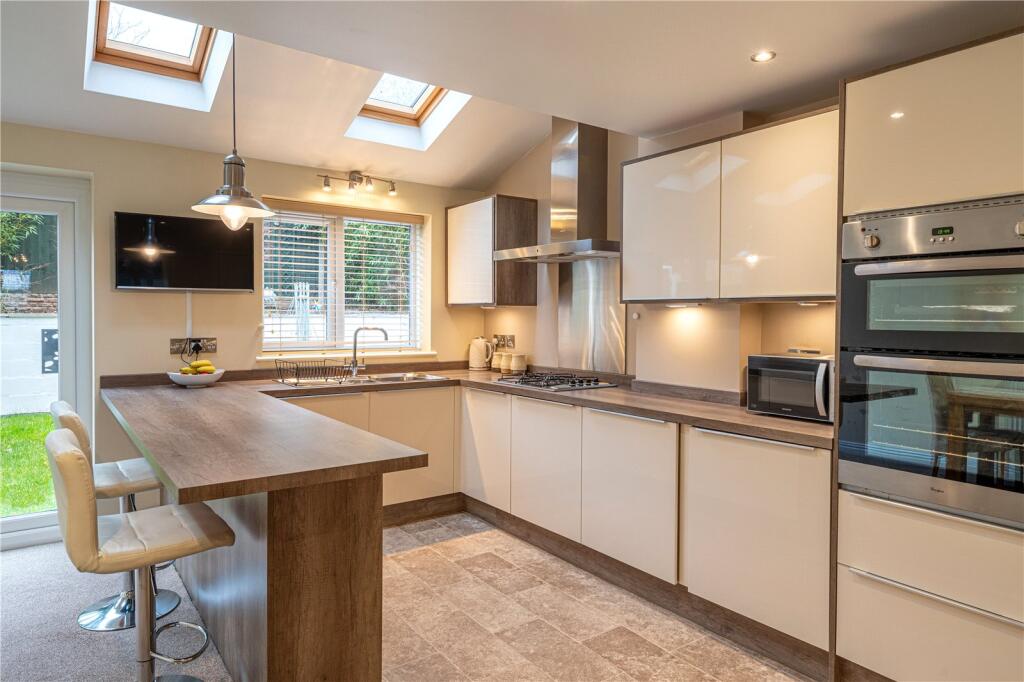 Additional image 4 of Flora Close, Tamworth, Staffordshire, B79