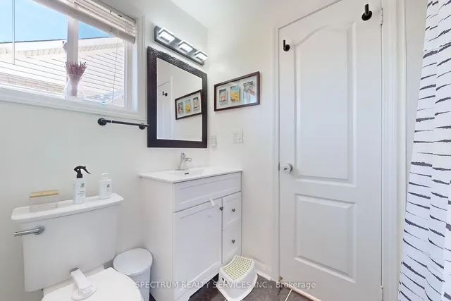 Additional image 26 of 1528 Evans Terr