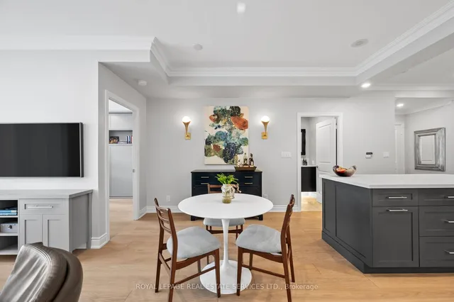 Additional image 7 of 25 Earlington Ave Unit #422