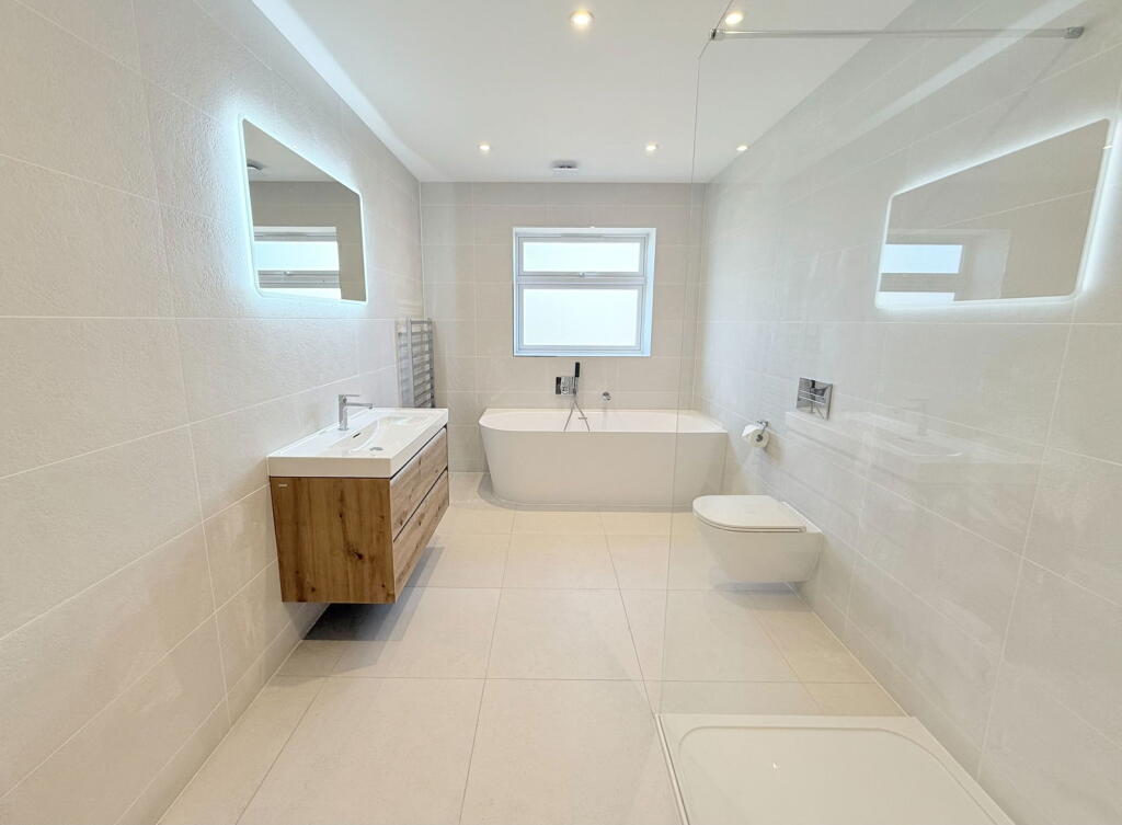 Additional image 21 of ASHLEIGH COACH HOUSE, Henley-in-Arden, Warwickshire, B95 5DL