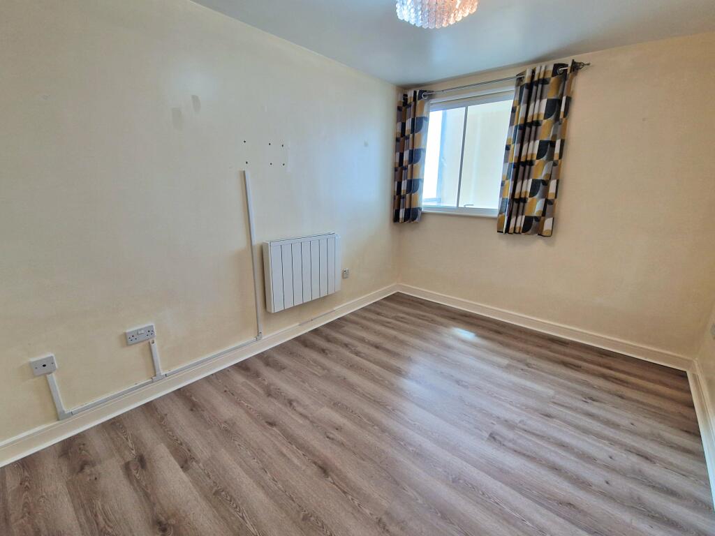 Additional image 8 of ESPLANADE HOUSE, THE ESPLANADE, PORTHCAWL, CF36 3YE