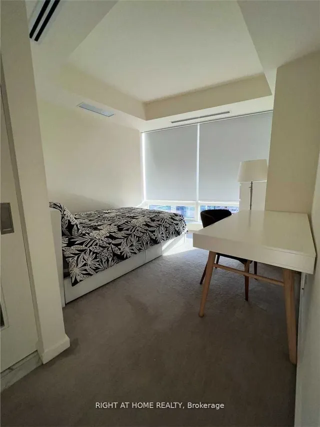 Additional image 17 of 180 University Ave Unit 4102