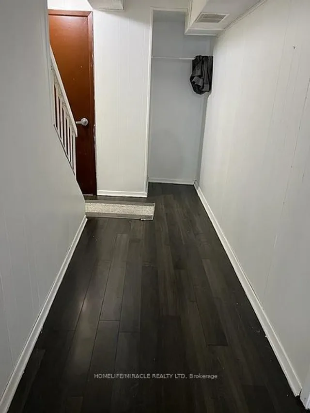 Additional image 28 of 96 Carleton Pl