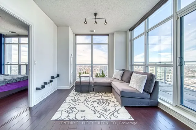 Additional image 13 of 50 Town Centre Crt Unit PH3