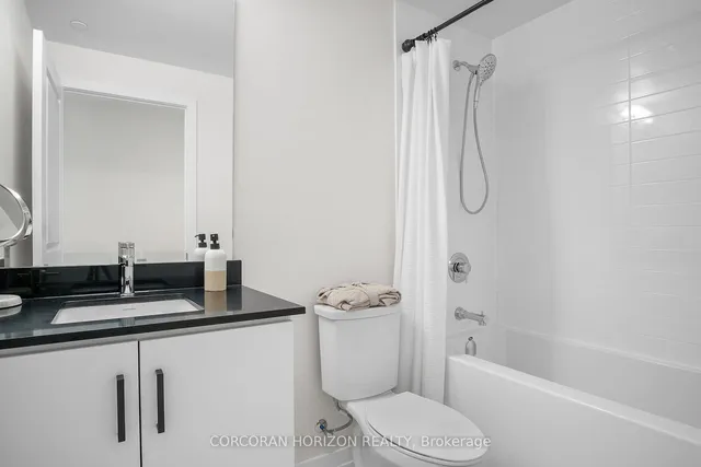 Additional image 27 of 55 Duke St Unit 423