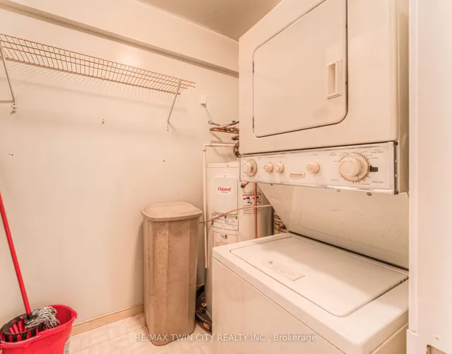 Additional image 23 of 3085 Kingsway Dr Unit 44