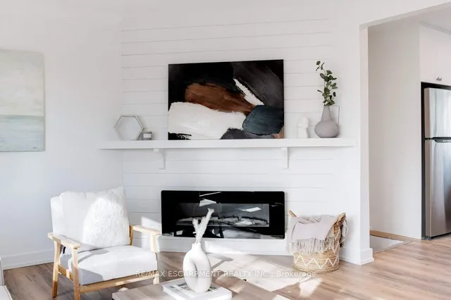 Additional image 10 of 5470 Randolph Cres