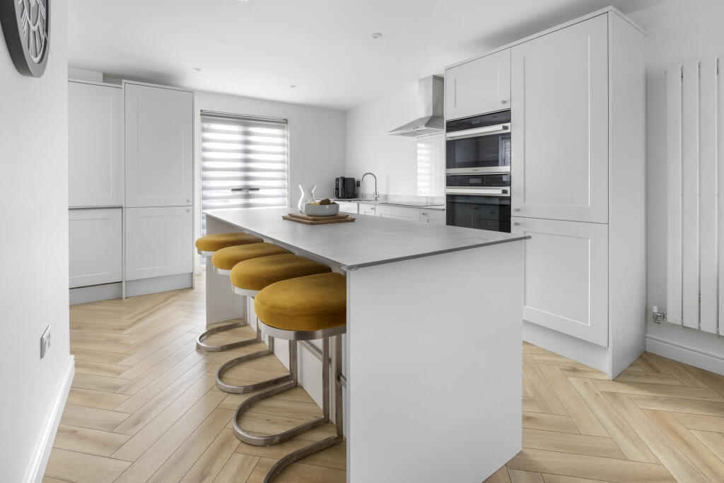 Additional image 4 of Iron Way, Bromsgrove. B60