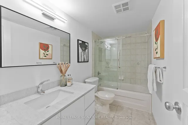 Additional image 16 of 1797 Queen St Unit 402