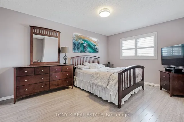 Additional image 6 of 42 Flatfield Terr