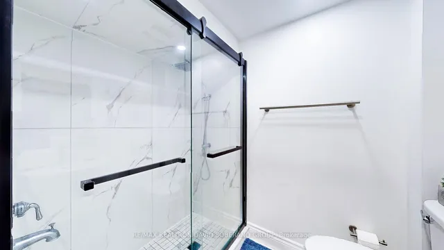 Additional image 30 of 134 Hove St