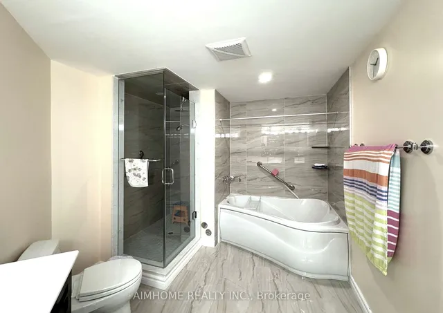 Additional image 14 of 175 Bamburgh Circ Unit 404