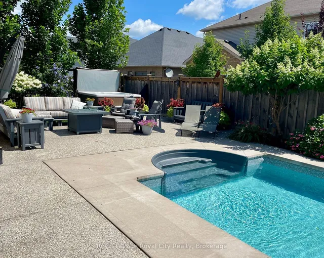 Additional image 40 of 213 Tremaine Cres