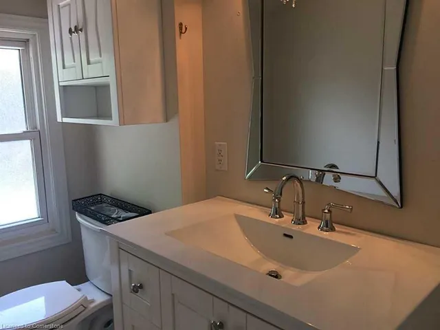 Additional image 6 of 2232 Queensway St