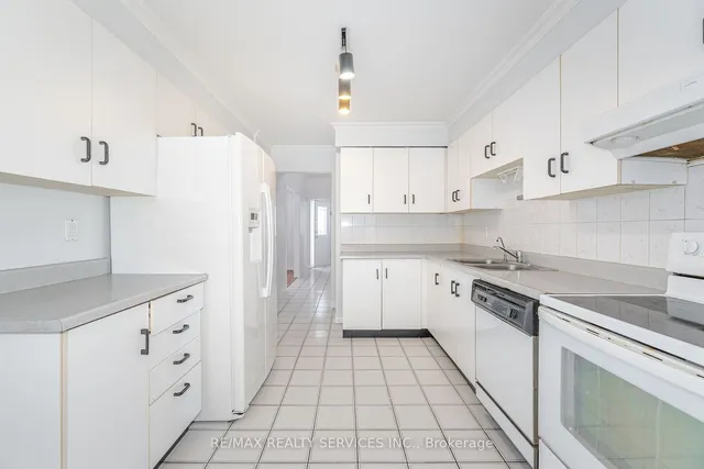 Additional image 11 of 42 Fairlight St